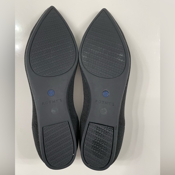 Black The Point Rothy’s 7.5 - Picture 2 of 7